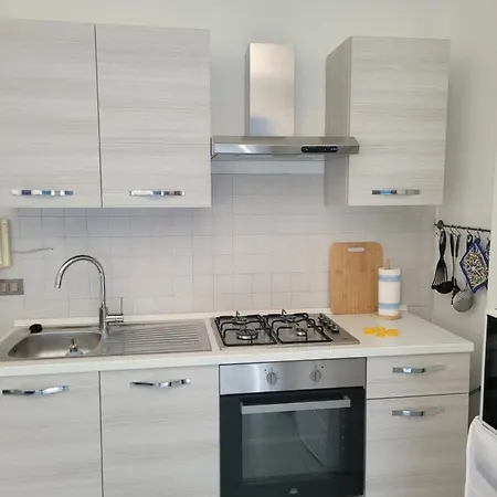 Apartament Bilocale Lungomare Carini